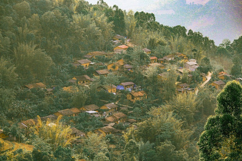 Wondrous Century-old Village to Visit in Ha Giang