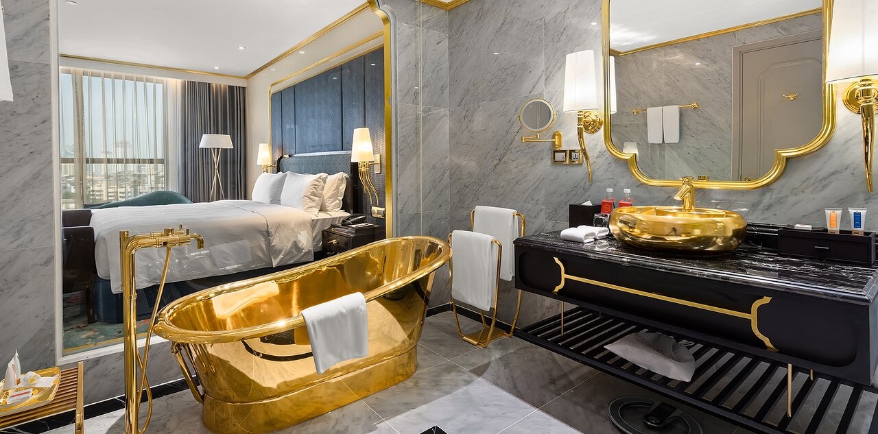 Golden Hotel in Hanoi Appears in Russian Newspaper for Its Secret to Survive in Pandemic