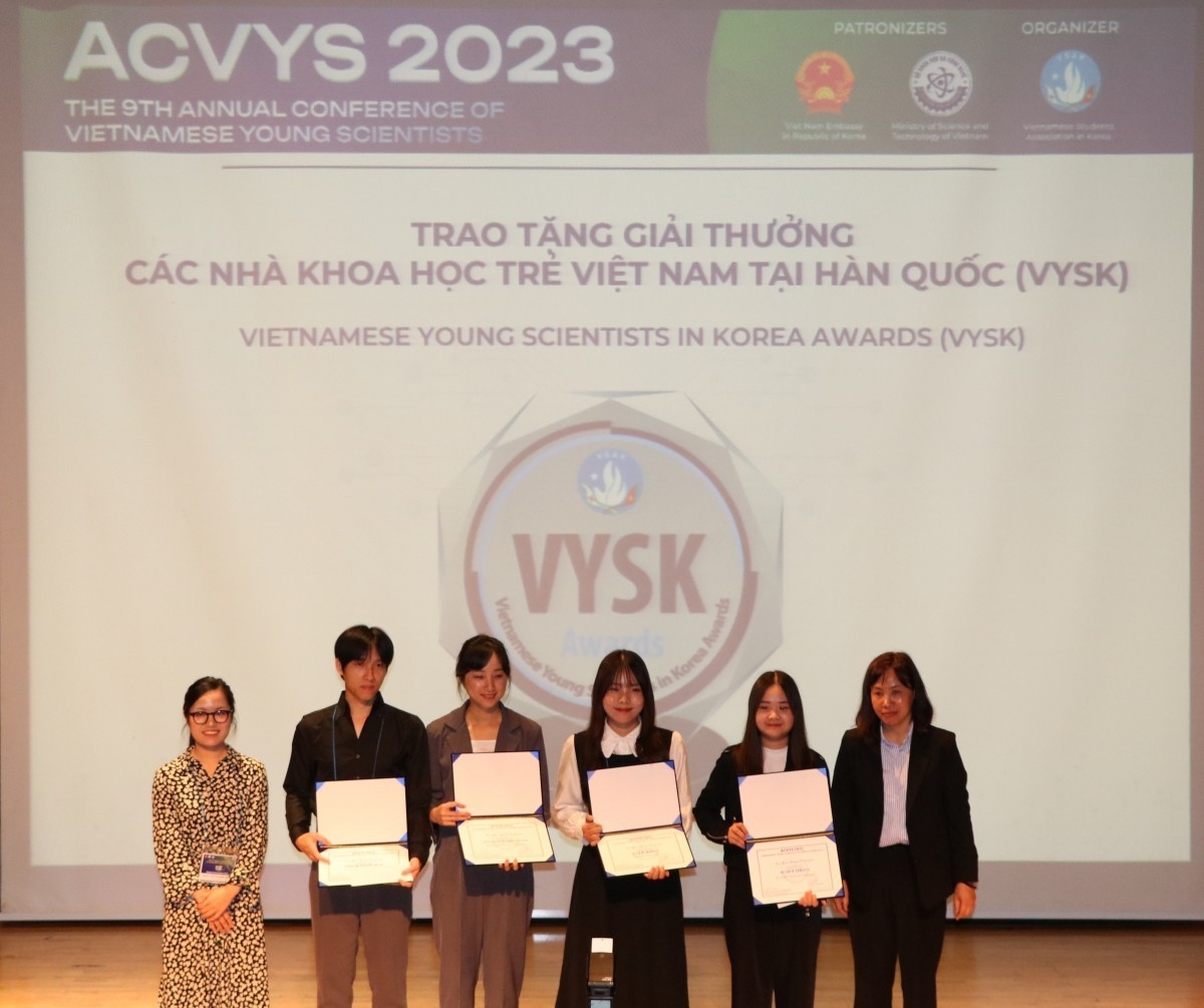Vietnam Leads in Top 5 of Numbers of Scientific Researchers in RoK