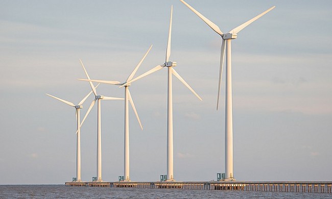 Vietnam Striving to Master Technology in Renewable Energy