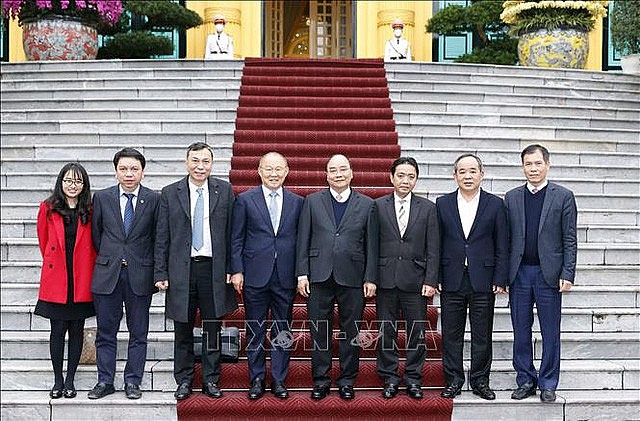 State President Urges Head Coaches to Make More Contributions to Vietnamese Football