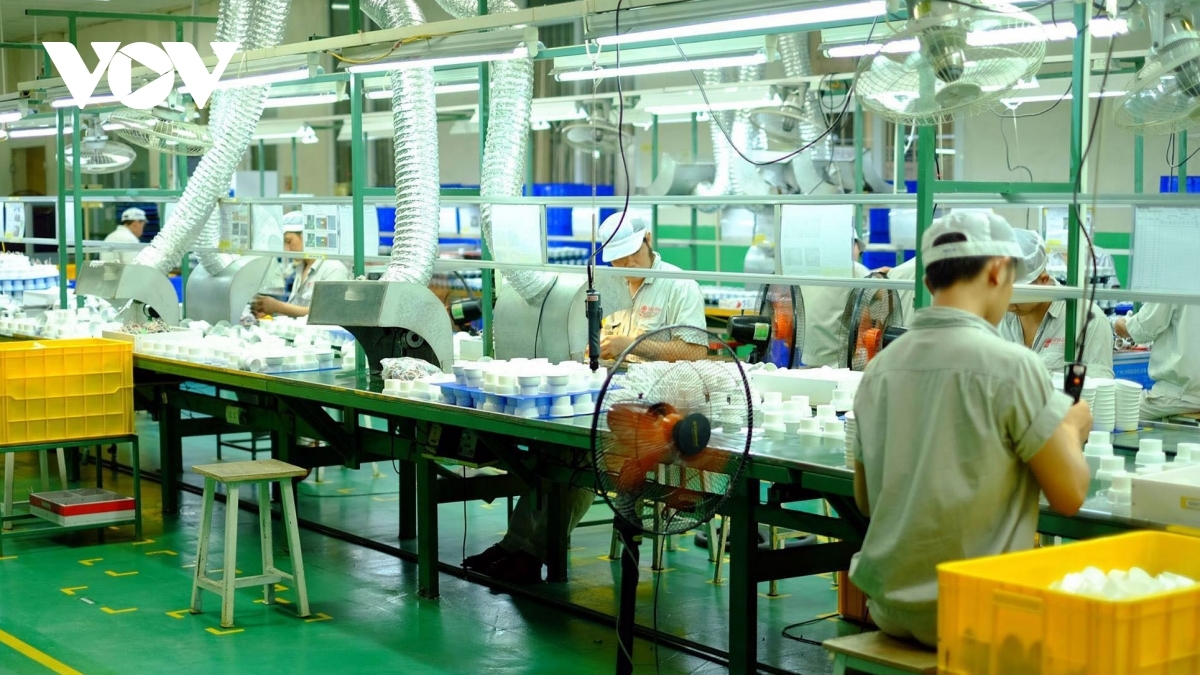 Vietnamese economy continues to reboot during first months of 2021