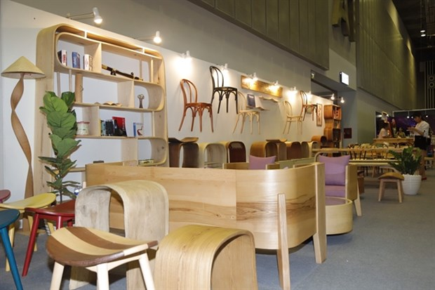 4900-furniture
