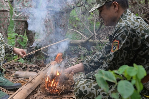 Making fire is one of the most important life-saving tips.