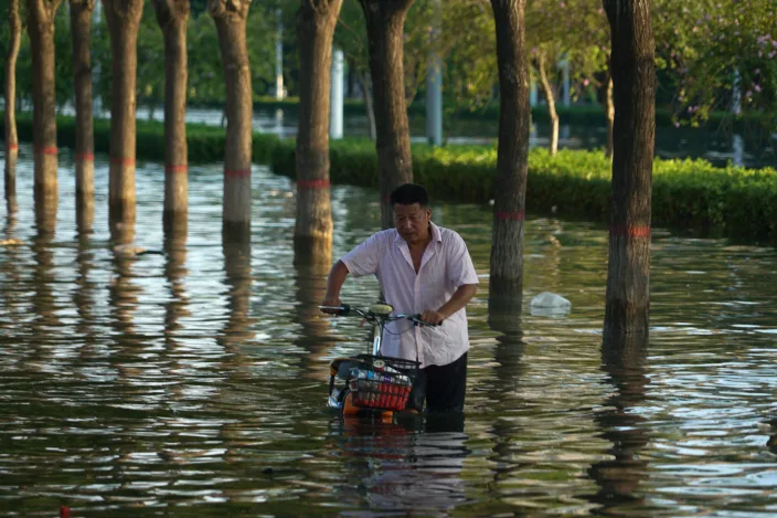 Delta Variant, Flooding Bearing Down China