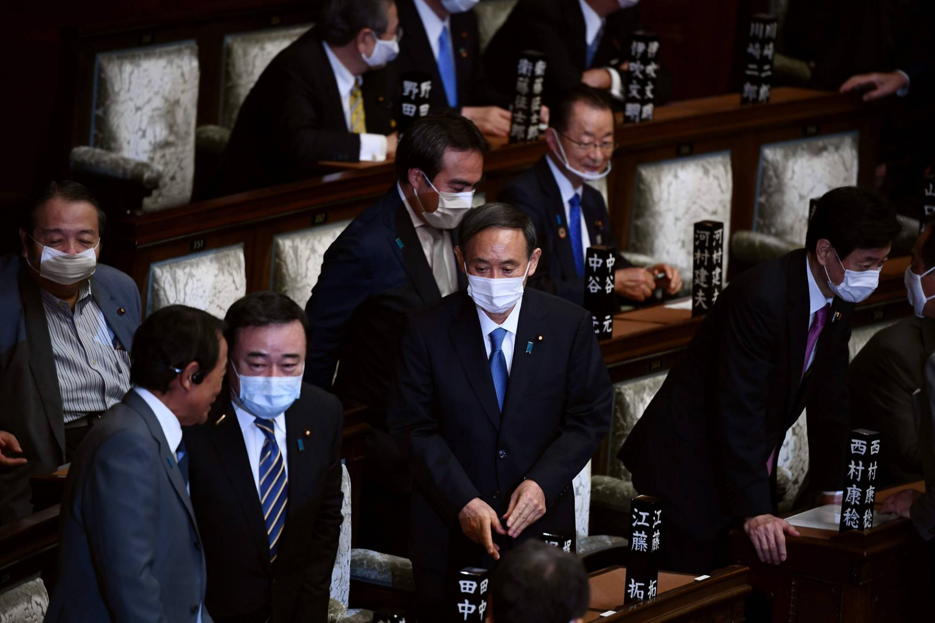 yoshihide suga officially named as japans new prime minister replacing shinzo abe
