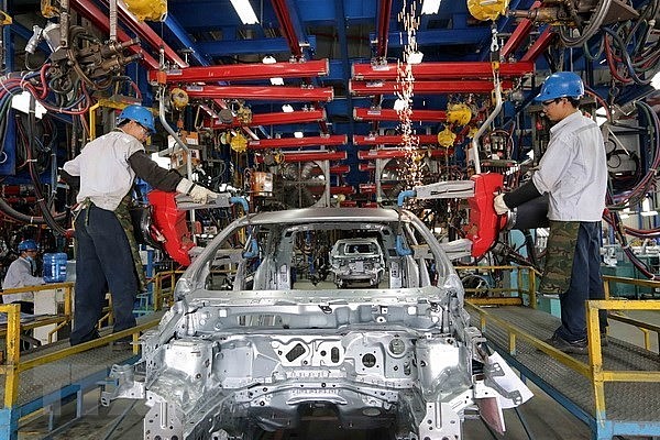 At an assembly workshop of Ford Vietnam CO., Ltd in Hai Duong province.(Photo: VNA)
