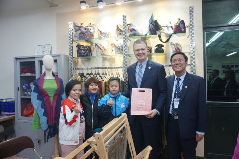dental equipment handed over to the friendship village by us embassy