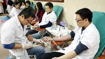 expats in hanoi donate blood amid covid 19 vietnam needs you now