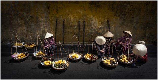 vietnamese photographer won gold medals at international photo contest