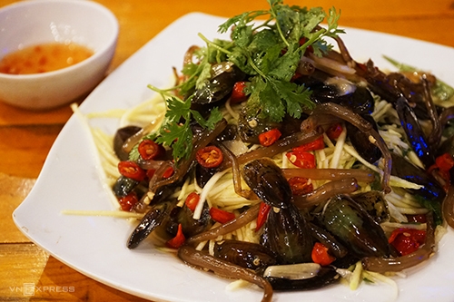 ca xiu tongue shell an exclusive delicacy of ha tien