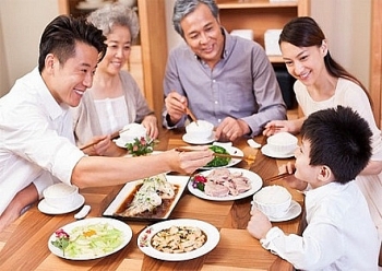 vietnamese tend to favor eating at home due to covid 19
