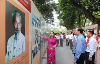 president ho chi minhs statue to be erected in saint petersburg