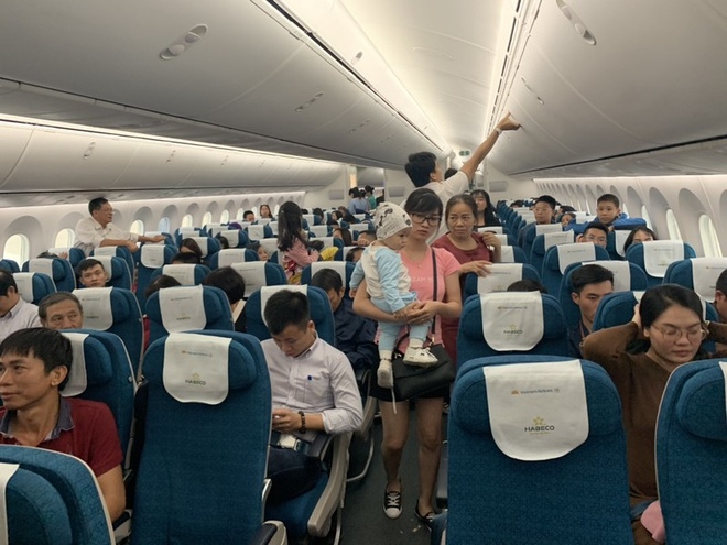 vietnam to cease new airlines opening due to covid 19