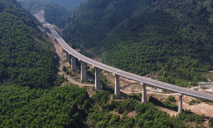 vietnam north south expressway public investment to reduce cost by usd 800 million