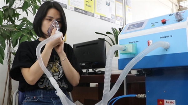 hanoi university designs ventilator to fight against covid 19