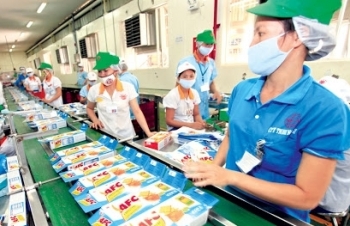 vietnam posts nearly usd 2 billion of trade surplus in the first five months
