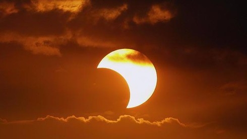 solar-eclipse