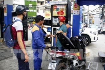 vietnam petrol prices continue to rise sharply