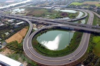vietnam parliament approves the use of state budget for north south expressway sections