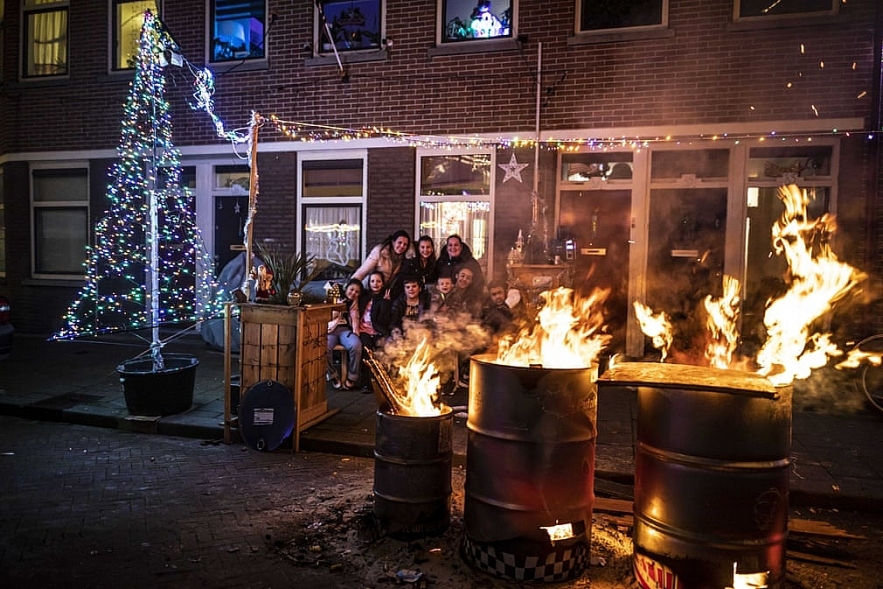 In photos: New Year's Eve around the world with pandemic controlling muting celebrations
