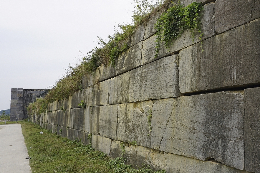 Ancient world heritage citadel of Vietnam damaged by natural disasters