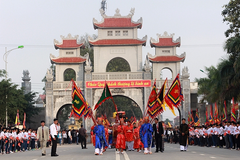 Exploring Hai Ba Trung Temple   a special national historical relic in Hanoi