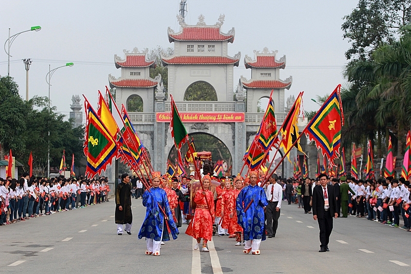 Exploring Hai Ba Trung Temple   a special national historical relic in Hanoi