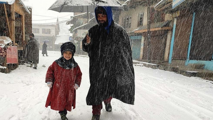 India daily weather forecast latest, January 22: North and Northwest to experience wet weather while rain and snowfall expected