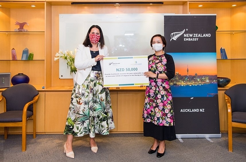 Vietnam, New Zealand Seek To Foster Defence Ties