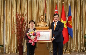 Former Singaporean Ambassador Honored With Friendship Order