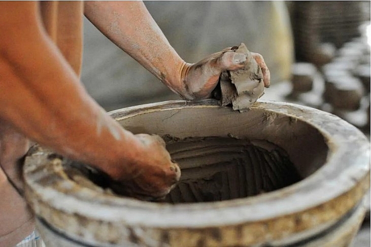 Exploring one of the oldest pottery villages in Southeast Asia
