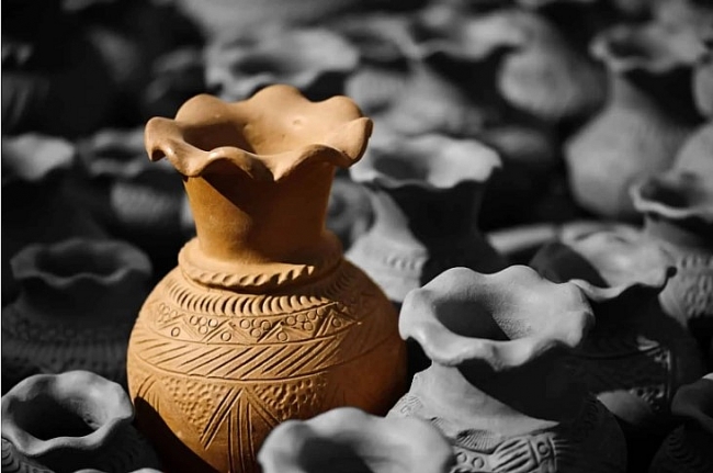 Exploring one of the oldest pottery villages in Southeast Asia
