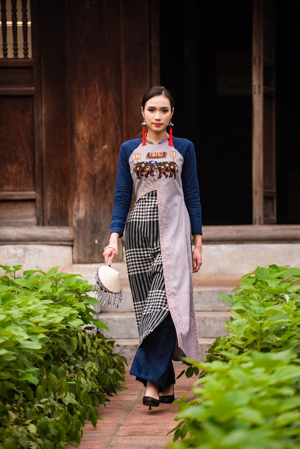 Ao Dai designers present new collections with silk, ramie at fashion event