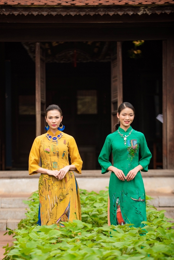 Ao Dai designers present new collections with silk, ramie at fashion event