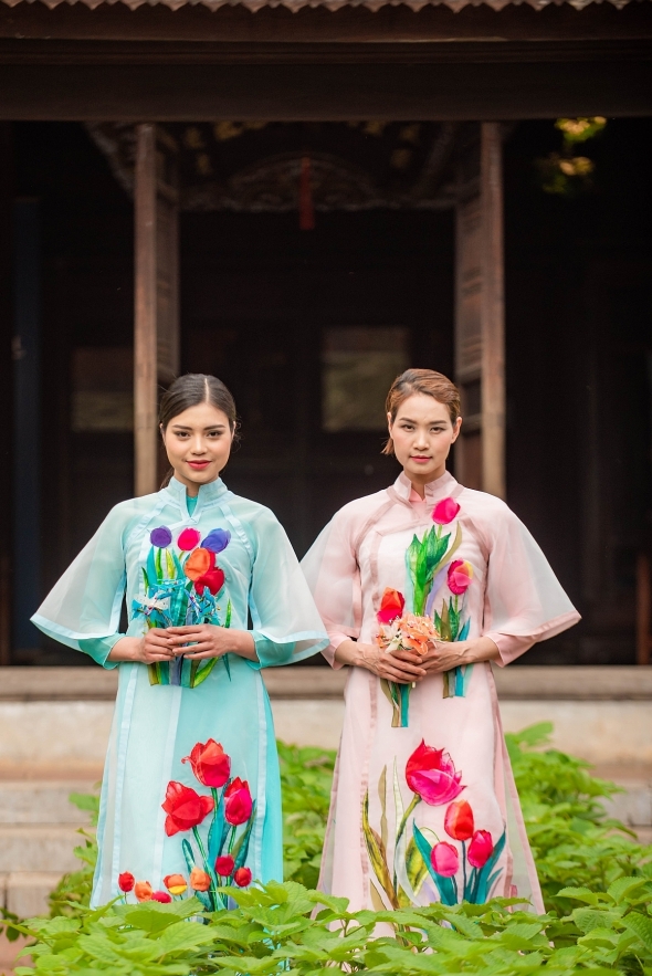 Ao Dai designers present new collections with silk, ramie at fashion event
