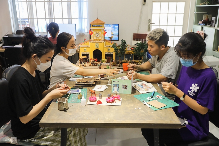 Old Saigon springs back to life in miniature