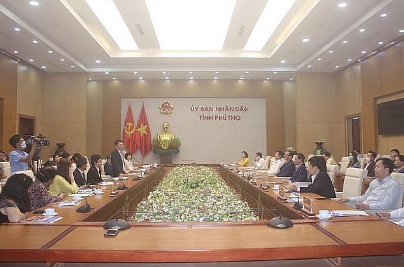Overseas Vietnamese Respectfully Pay Tribute To The Merits Of Hung Kings