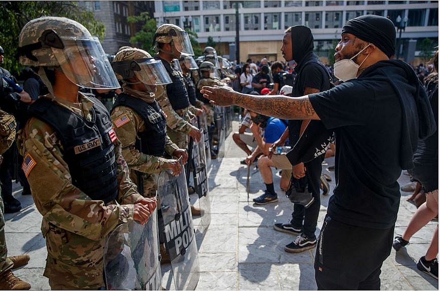 Protests and riots in America update:Protesters are chanting and having dance-offs protests and riots in america update two buffalo officers shoving 75 year old protester charged with assault