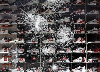 german police arrested dozens of people after the riots in stuttgart