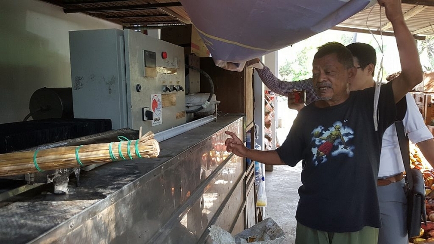 overseas vietnamese old man dreams of making made in vietnam chocolate