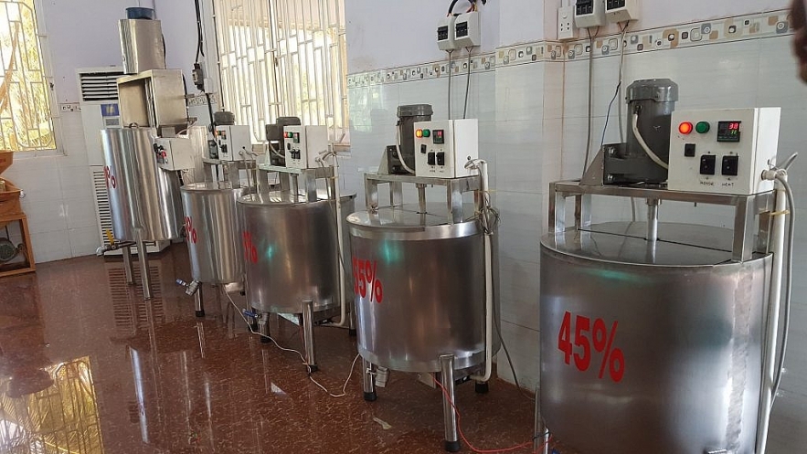 overseas vietnamese old man dreams of making made in vietnam chocolate
