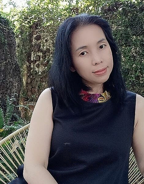 Vietnamese woman inspires cooking with flowers images on dishes Vietnamese woman inspires cooking with flowers images on dishes