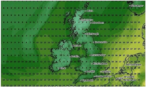 UK and Europe weather forecast latest, September 25: Temperatures drop as gusts bring first frost to slap Britain