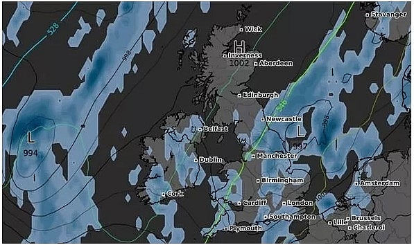 UK and Europe weather forecast latest, September 25: Temperatures drop as gusts bring first frost to slap Britain