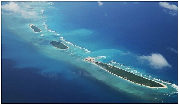 The Chinese military expert: China’s ‘Aircraft Carrier killer’ missiles successfully hit target ship in Bien Dong Sea
