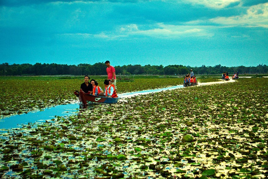 Photo: The Beauty of Dam River in Quang Nam