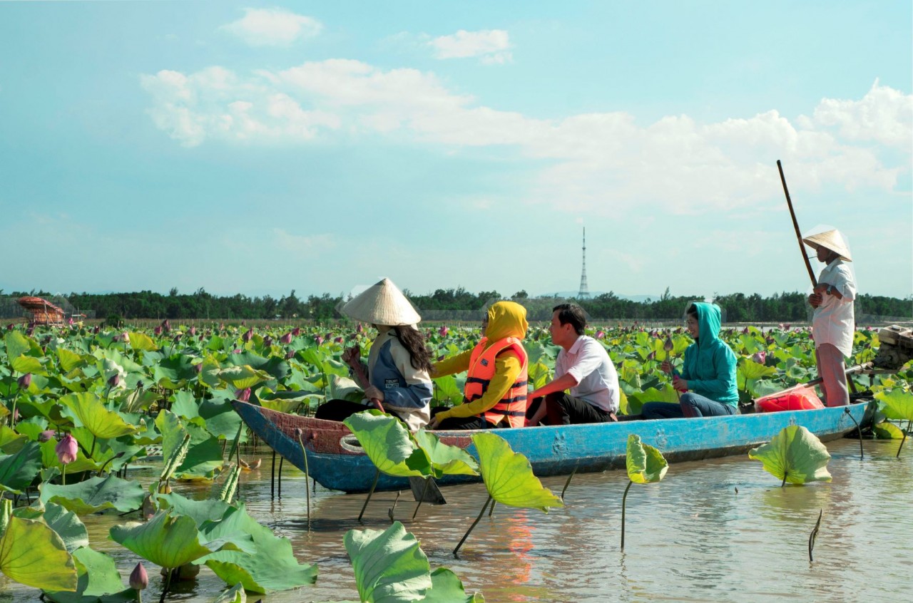 Photo: The Beauty of Dam River in Quang Nam