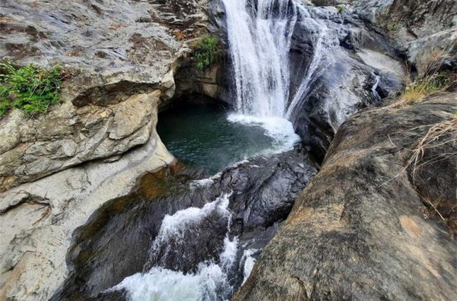 Tourists Get Lost in the Unique, Wild Beauty of Di Linh Plateau