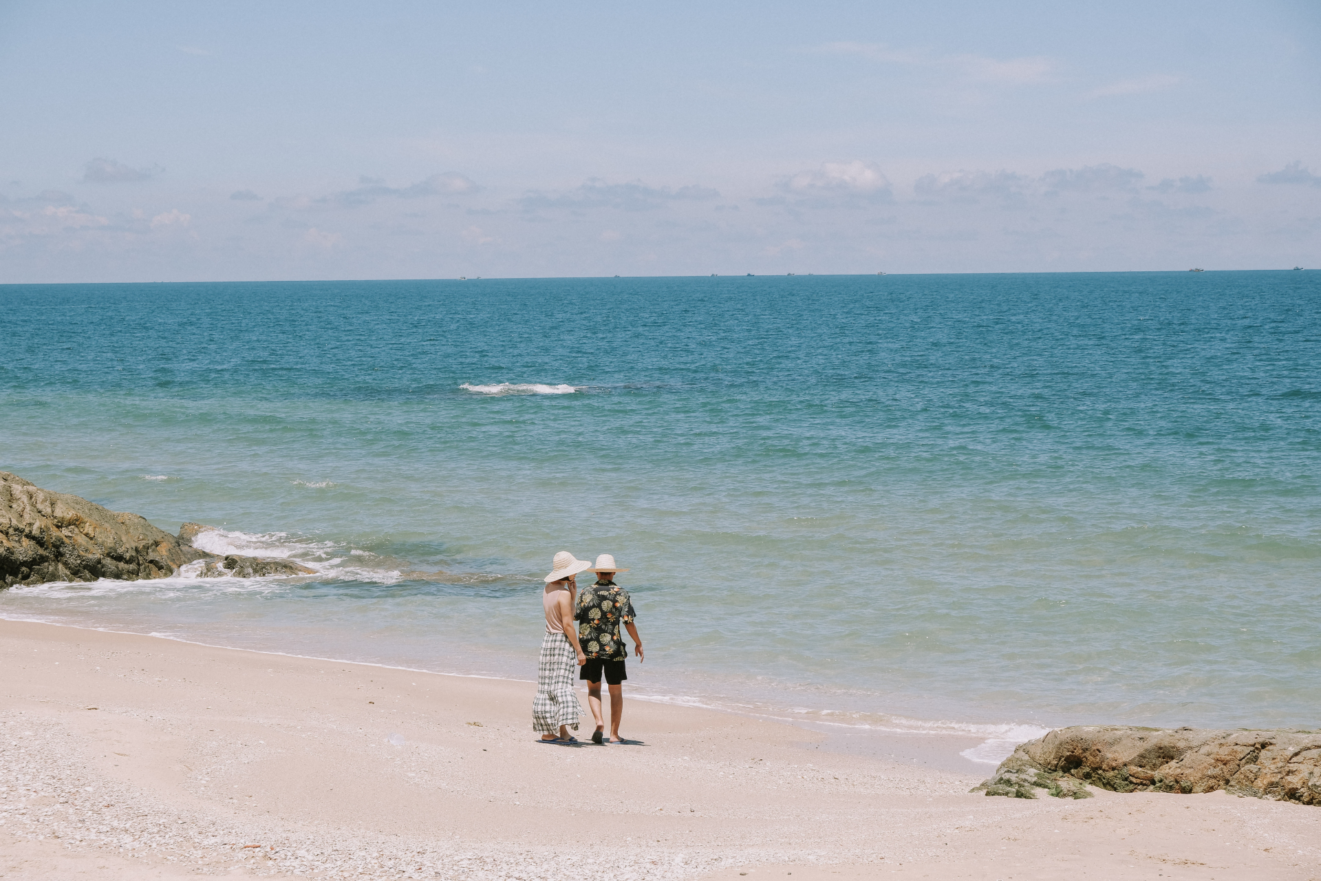Mui Ne - where the blue sea meets the colorful sand hills